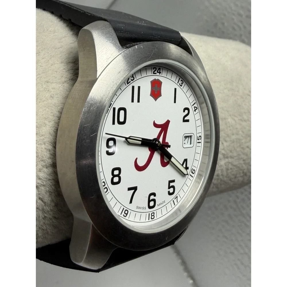 Victorinox Swiss Army 26000CB New Battery Alabama Crimson Tide 38MM 8